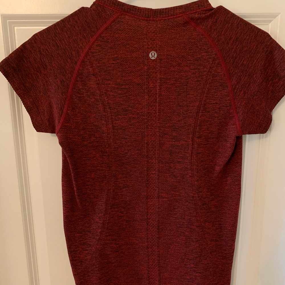 Swiftly Tech Short Sleeve Shirt